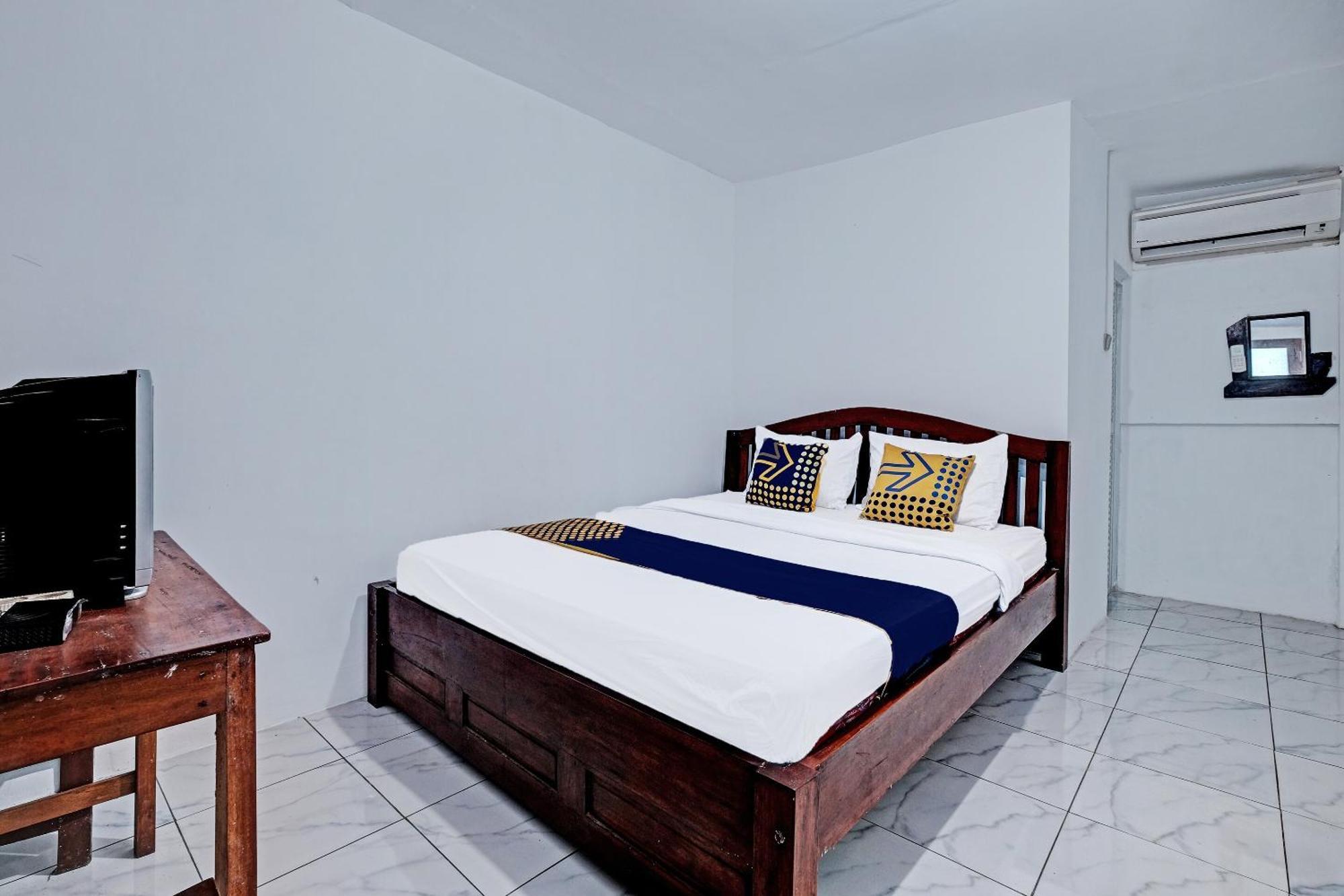 Hotel Spot On 91916 Joglo Doyong Syariah 2*