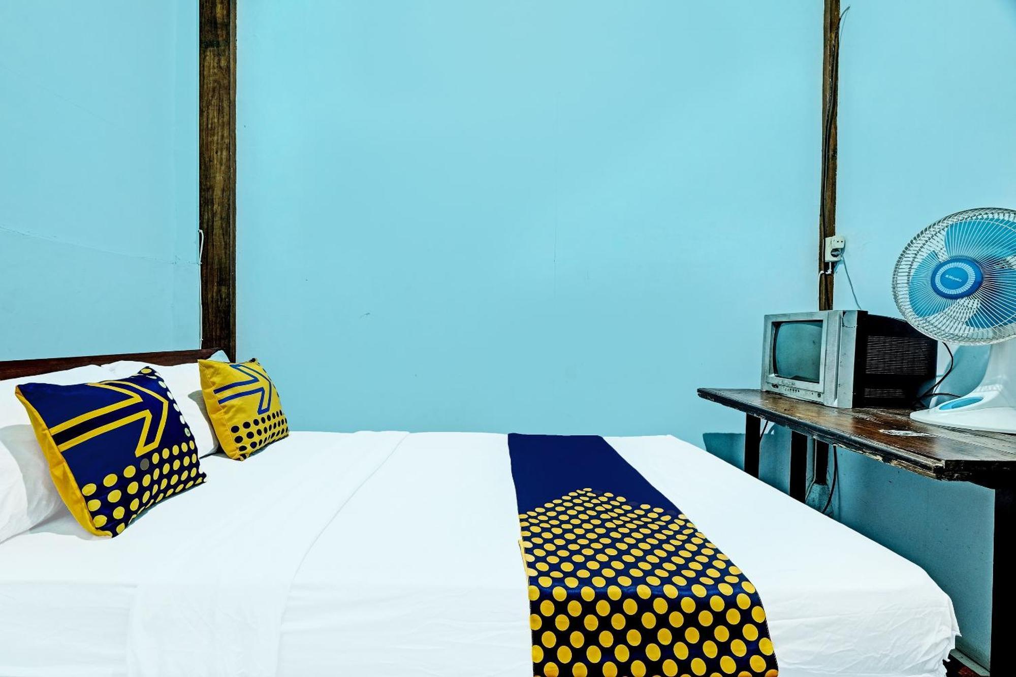 Spot On 91916 Joglo Doyong Syariah Hotel